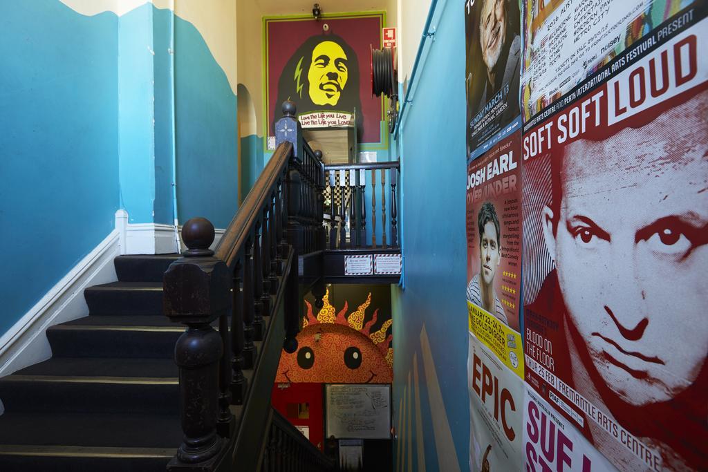 Old Fire Station Backpackers Hostel Perth Buitenkant foto